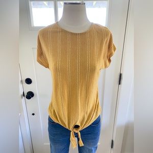 - 3 for $25 pick and bundle.  🏡🏡🏡 Gold top W5